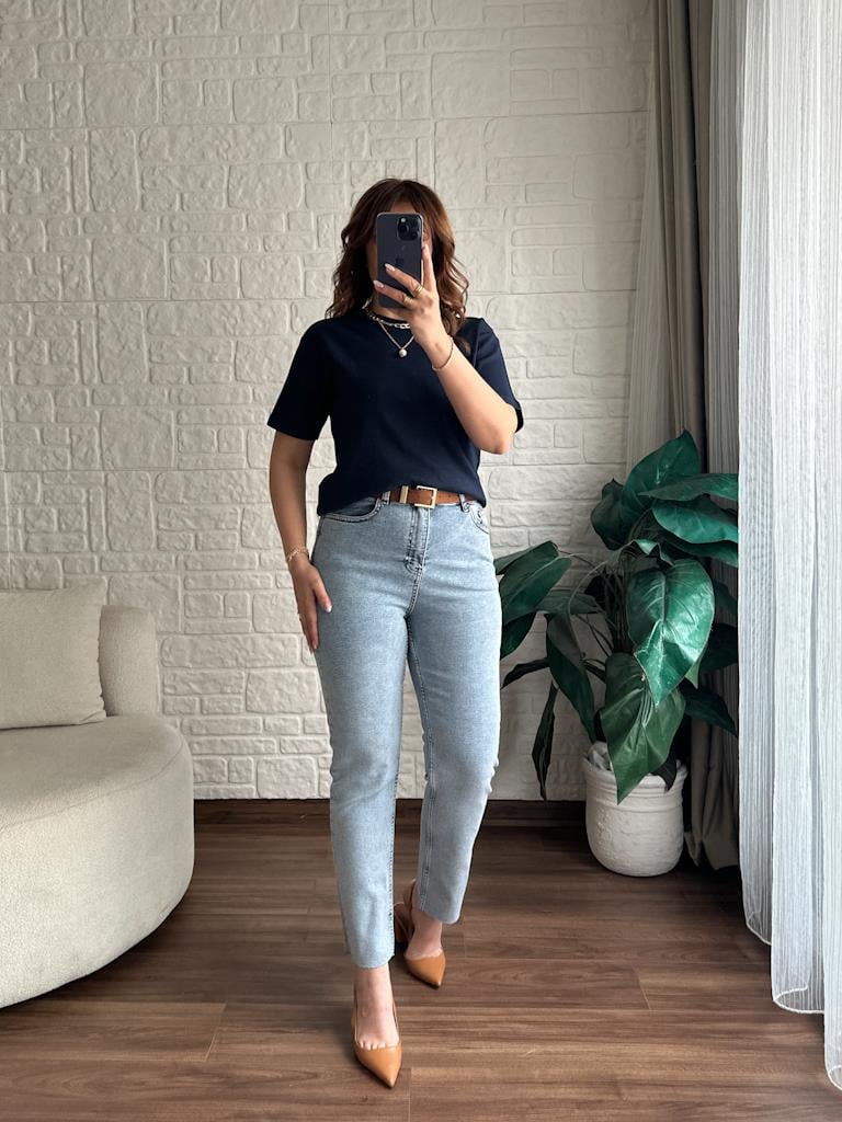 Kesik Paça Yüksek Bel Mom Jean Buz Mavi