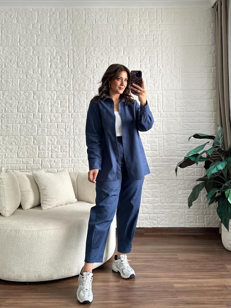 Lacivert  Gabardin Kumaş Paça Pensli Gömlek Pantolon Takım