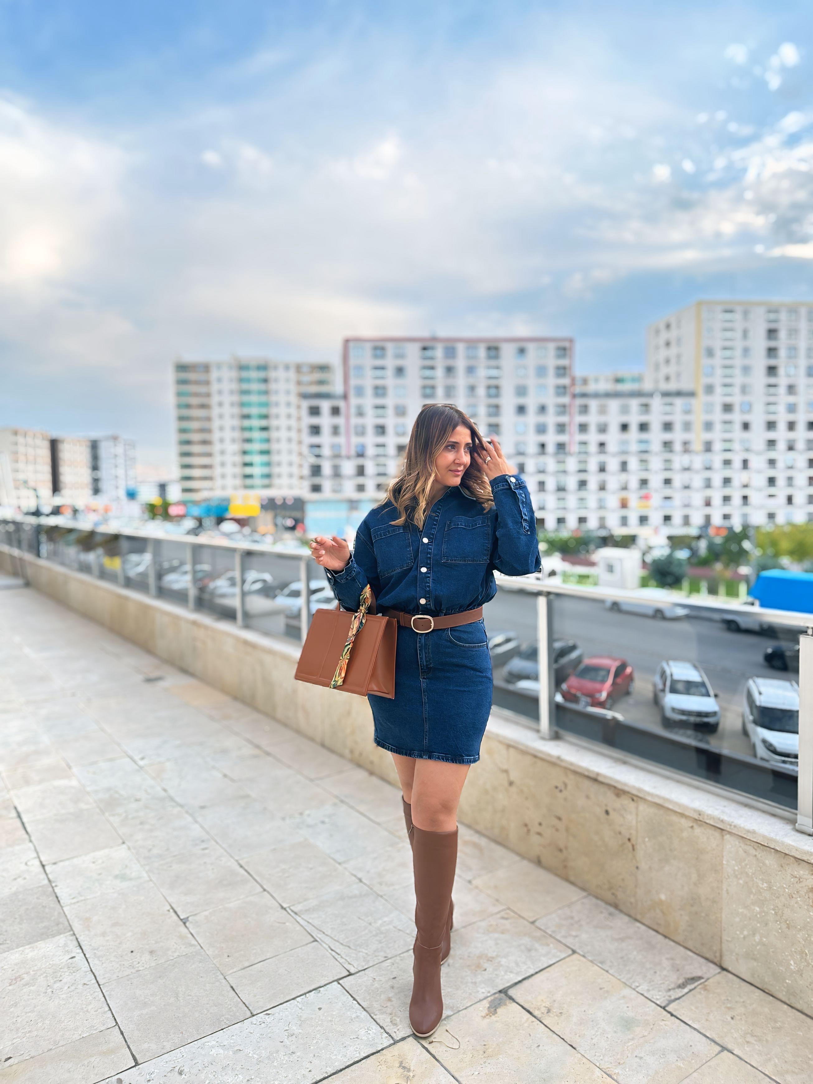 Marka Model Önü Düğmeli Jean Elbise