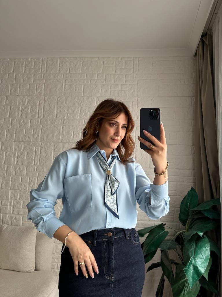 Mavi  Fular Detaylı Salaş Gömlek