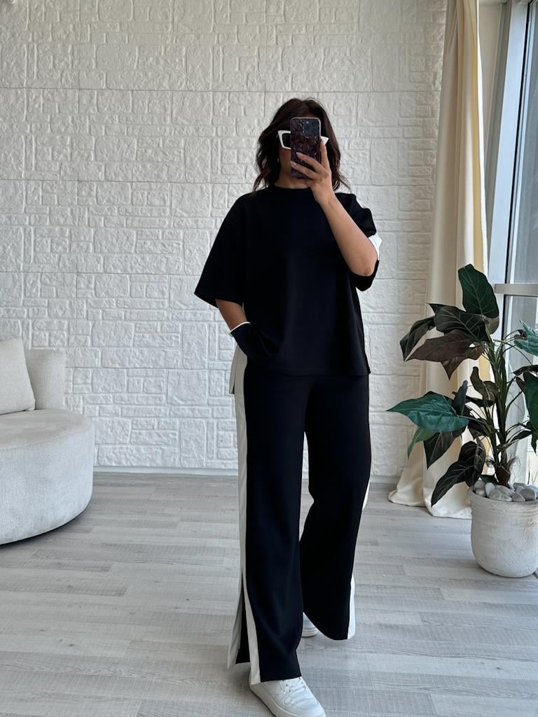 Modal Bisiklet Yaka Siyah Beyaz Şeritli Takım