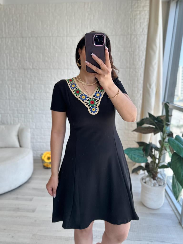 Motif V Yaka Detaylı Modal Elbise