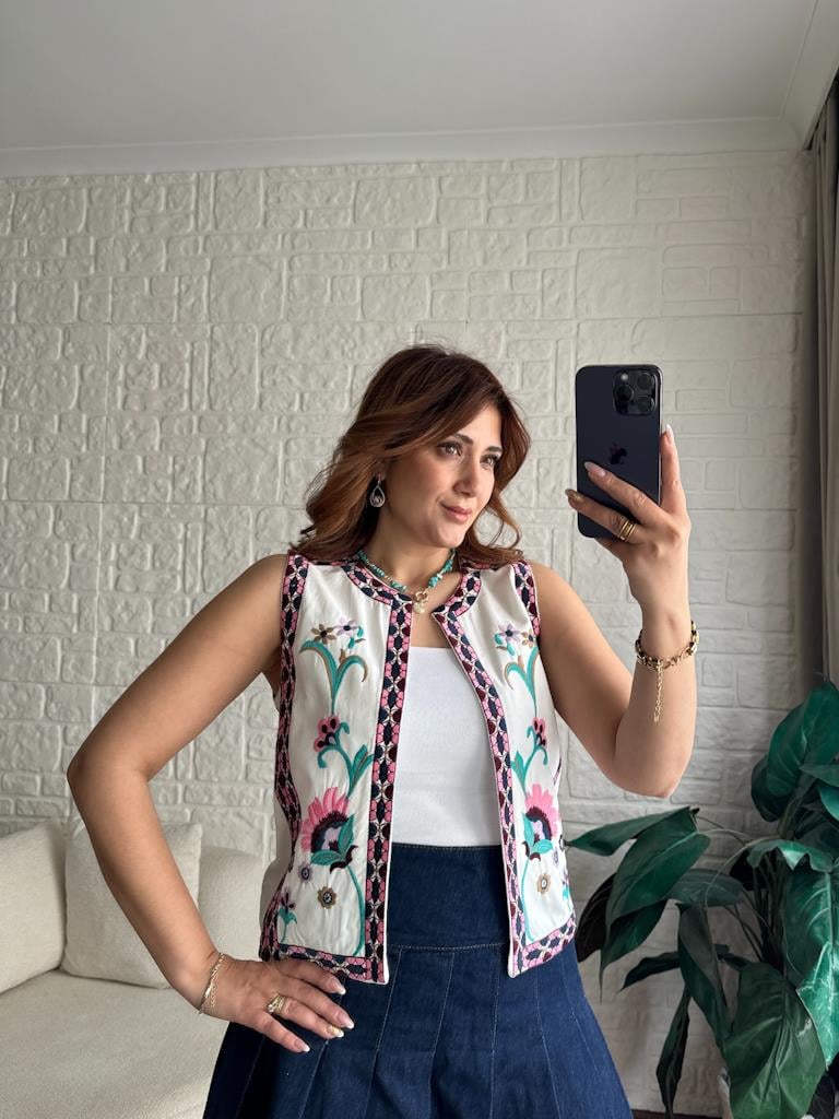 Pembe Nakış İşleme Keten Yelek