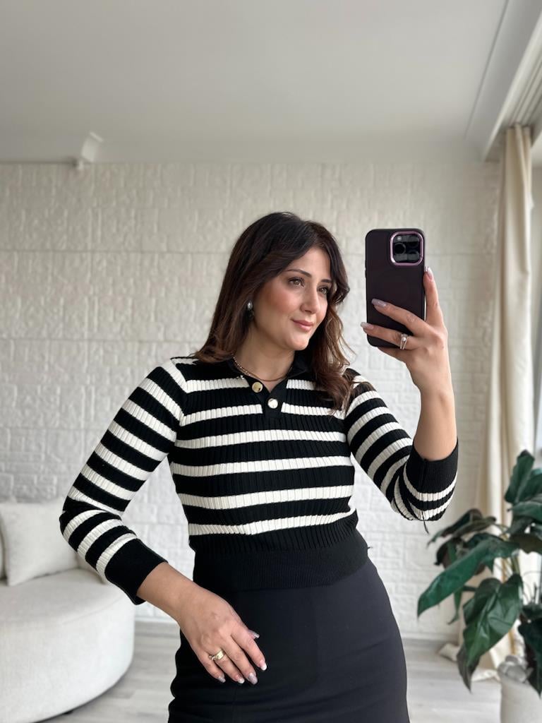 Polo Yaka Gold Düğmeli Çizgili  Triko Bluz