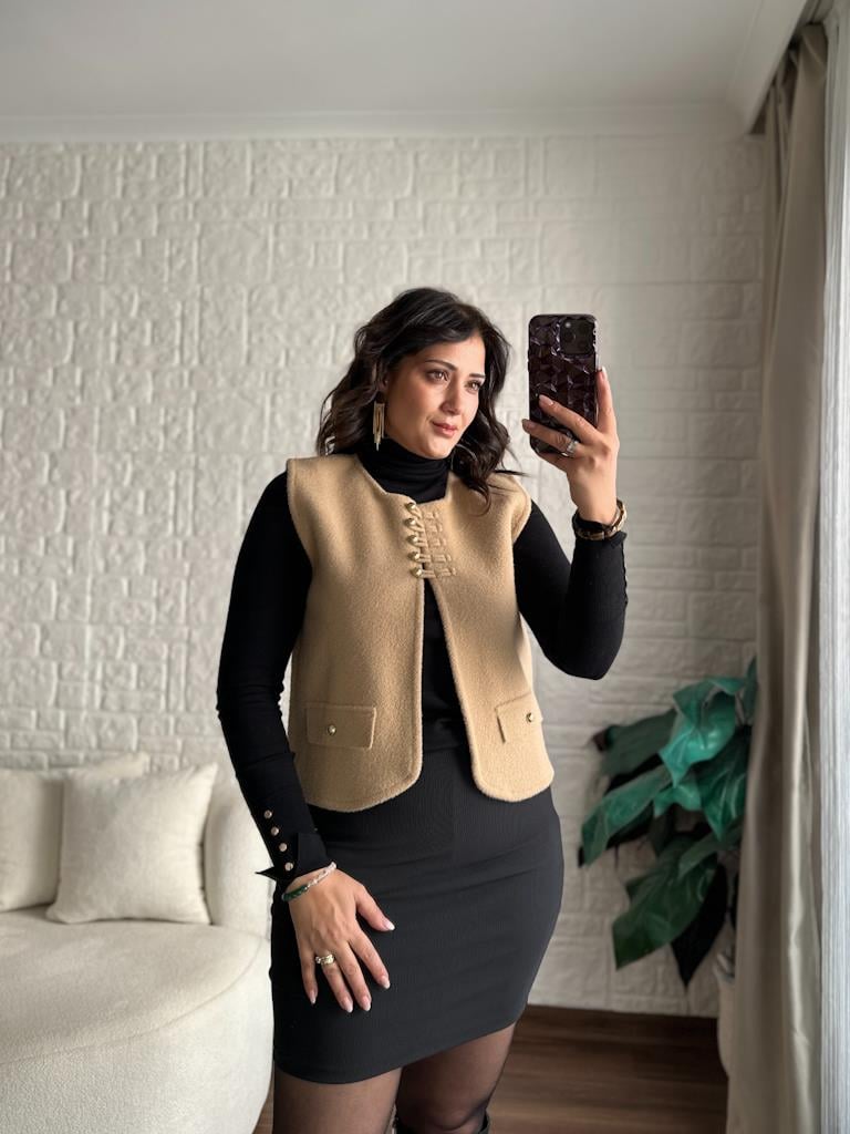 Premium Gold Düğme Triko Yelek