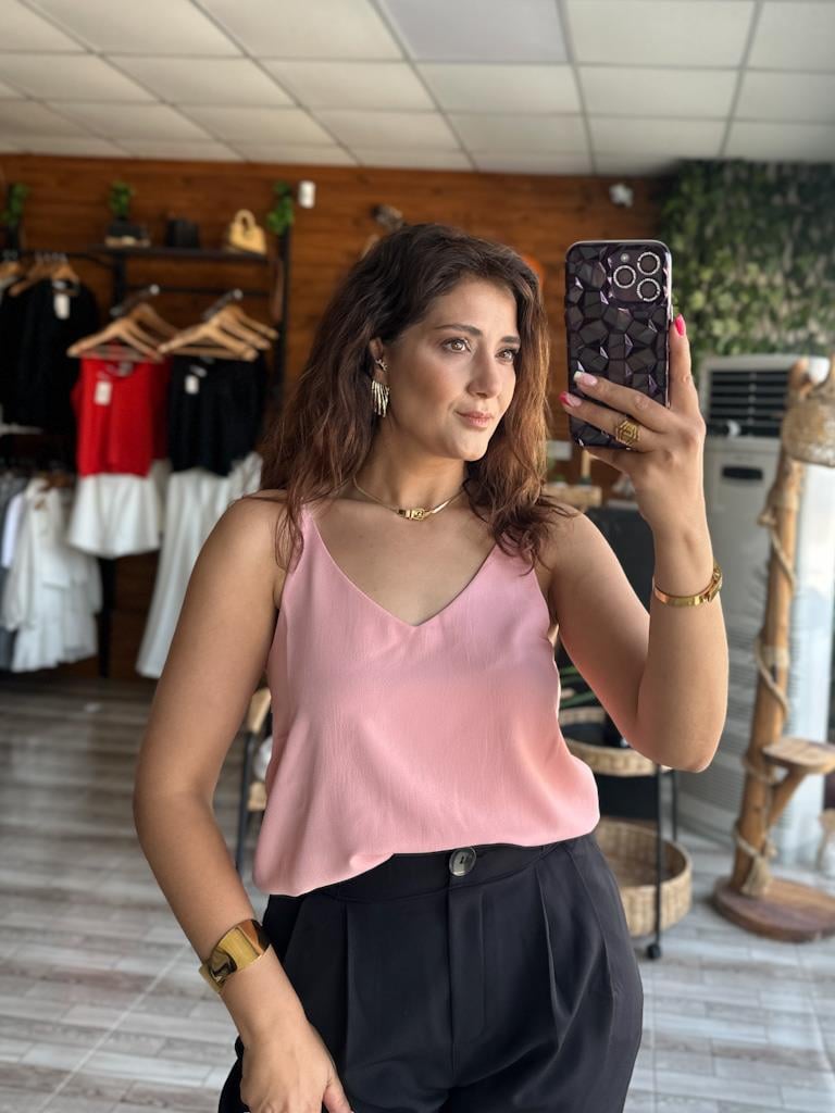 Pudra Pembe Krep Kumaş Askılı V Yaka Bluz