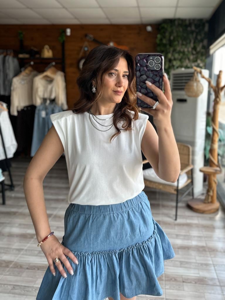 Quzu Vatkalı Kolsuz Basic Tişört Beyaz