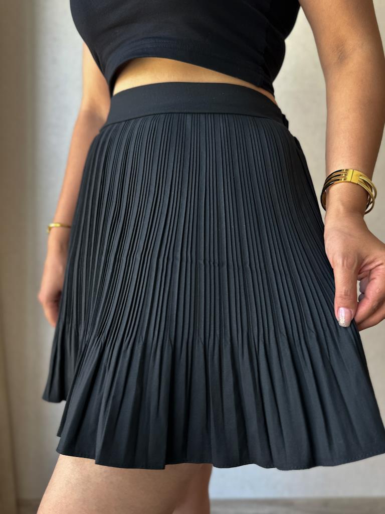 Siyah Beli Lastikli Piliseli Etek