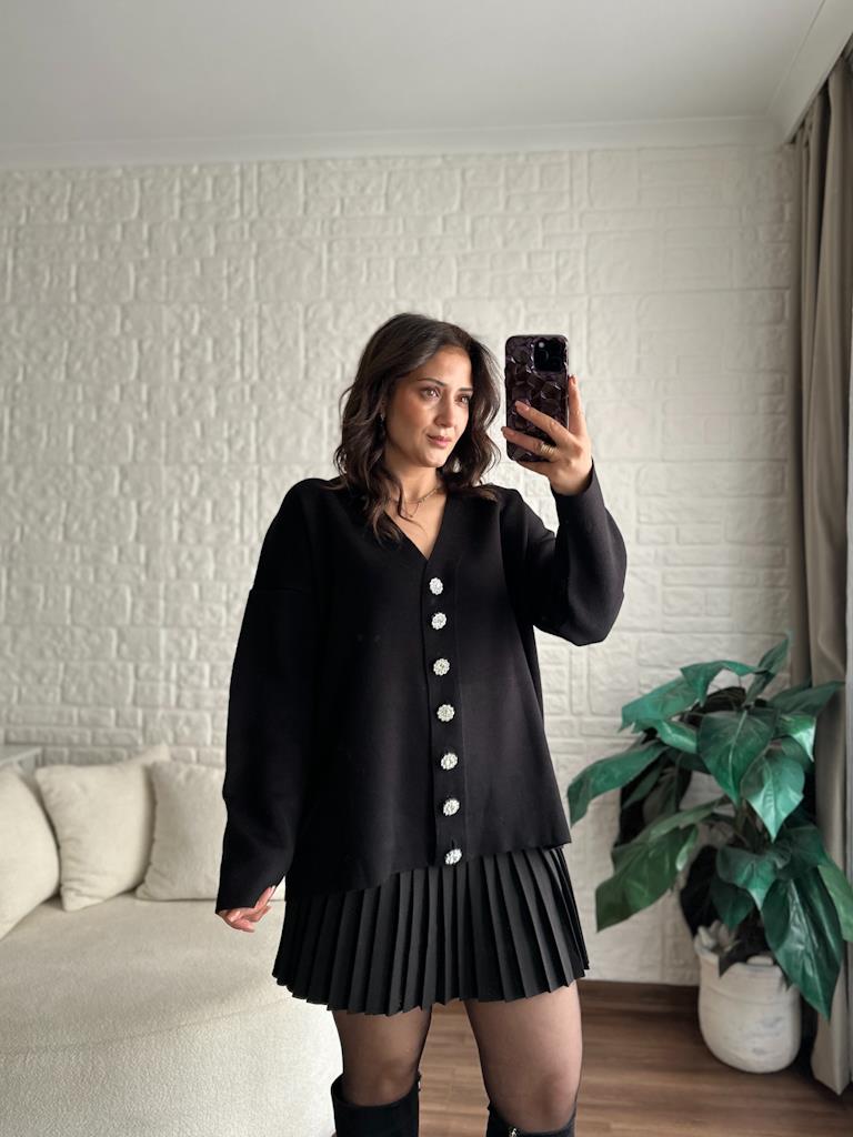 Taş Düğmeli Oversize Hırka Siyah
