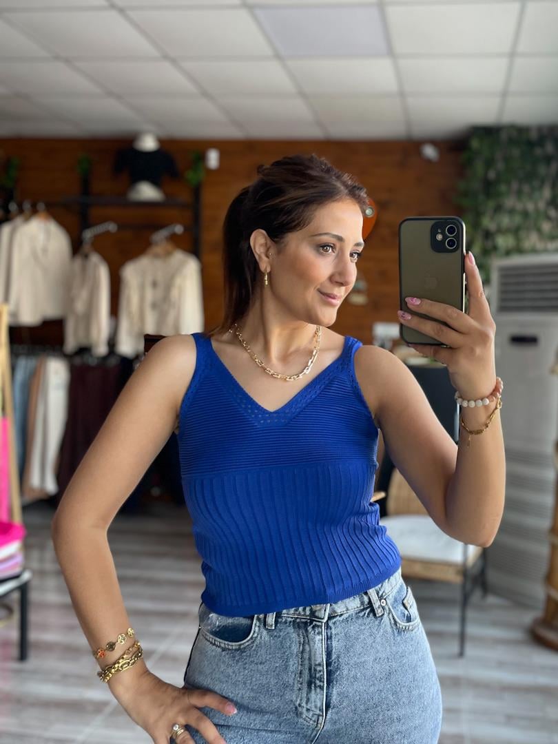V Yaka Kalın Askılı Ajur Detaylı Triko Bluz Saks Mavi
