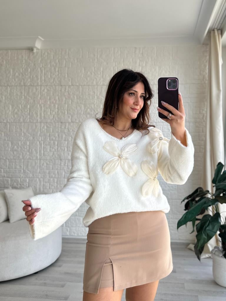 7657 Angora İncili Çiçek Model Kazak Ekru