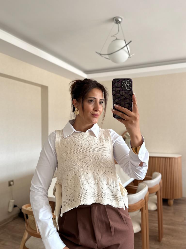 Ajur Desen Yan Bağlama Süveter