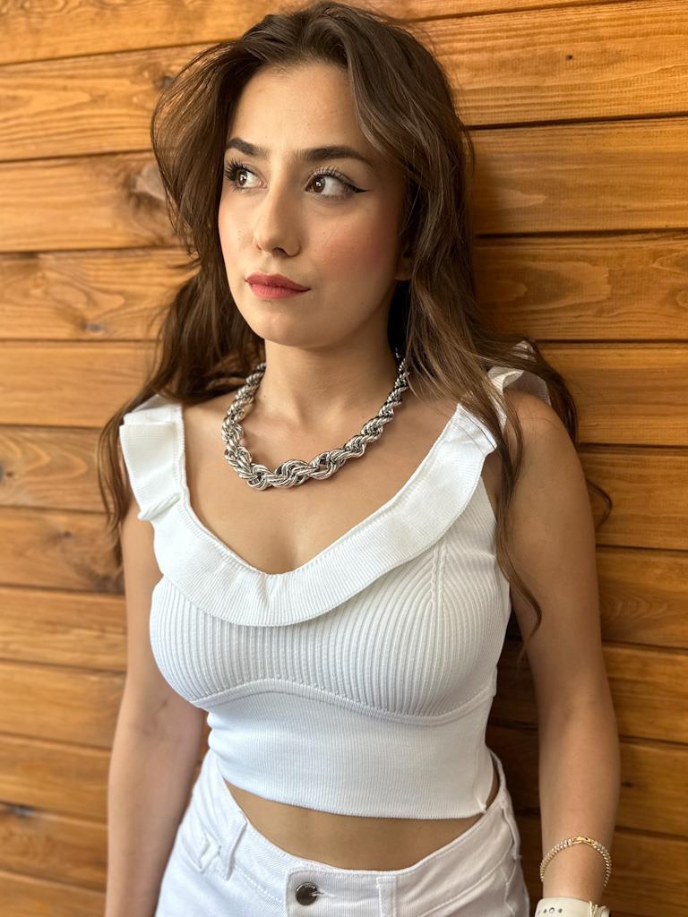 Arka Ön V Yaka Fırfır Detay Triko Crop Bluz Beyaz