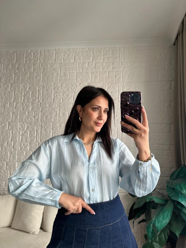 Bebe Mavi  V Yaka Jakar Desenli Gömlek