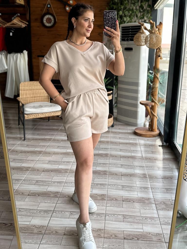 Bej Modal Oysh  Kumaş V Yaka Şortlu Takım