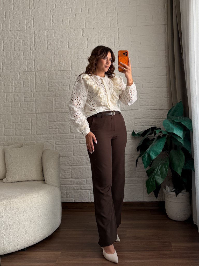Beli Kemerli Bol Paça Kumaş Pantolon