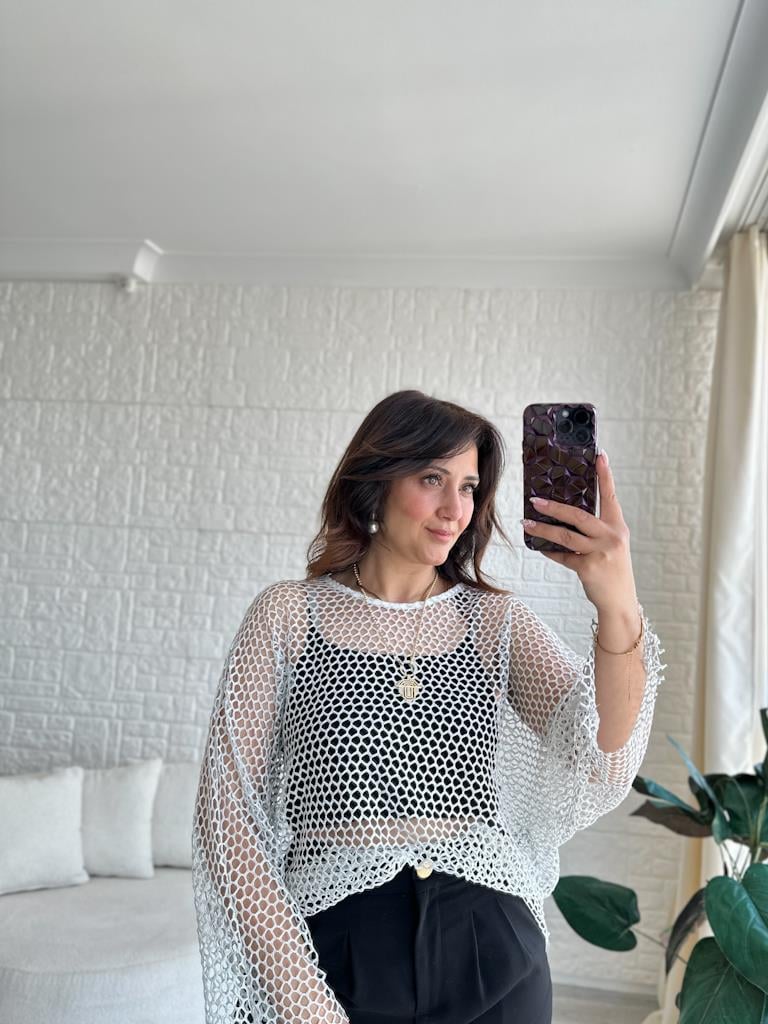 Beyaz Yansımalı File Detay Bluz