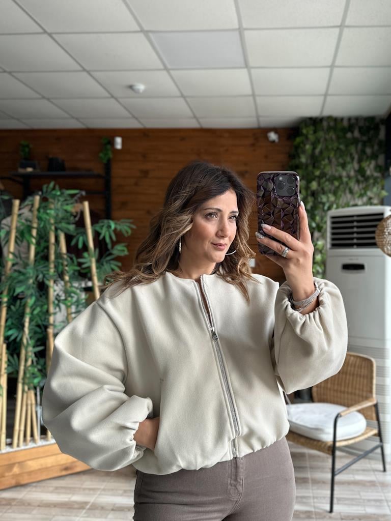 Bisiklet Yaka Fermuarlı Kol ve Bel Kısmı Lastikli Bomber Ceket Krem