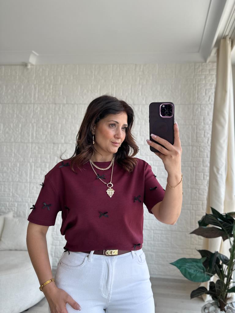 Bordo  Bisiklet Yaka Minik Fiyonklu Basic Tişört