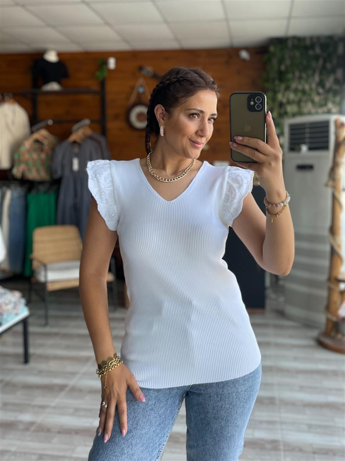 Büyük Beden V Yaka Omuz Fırfır Triko Bluz Beyaz