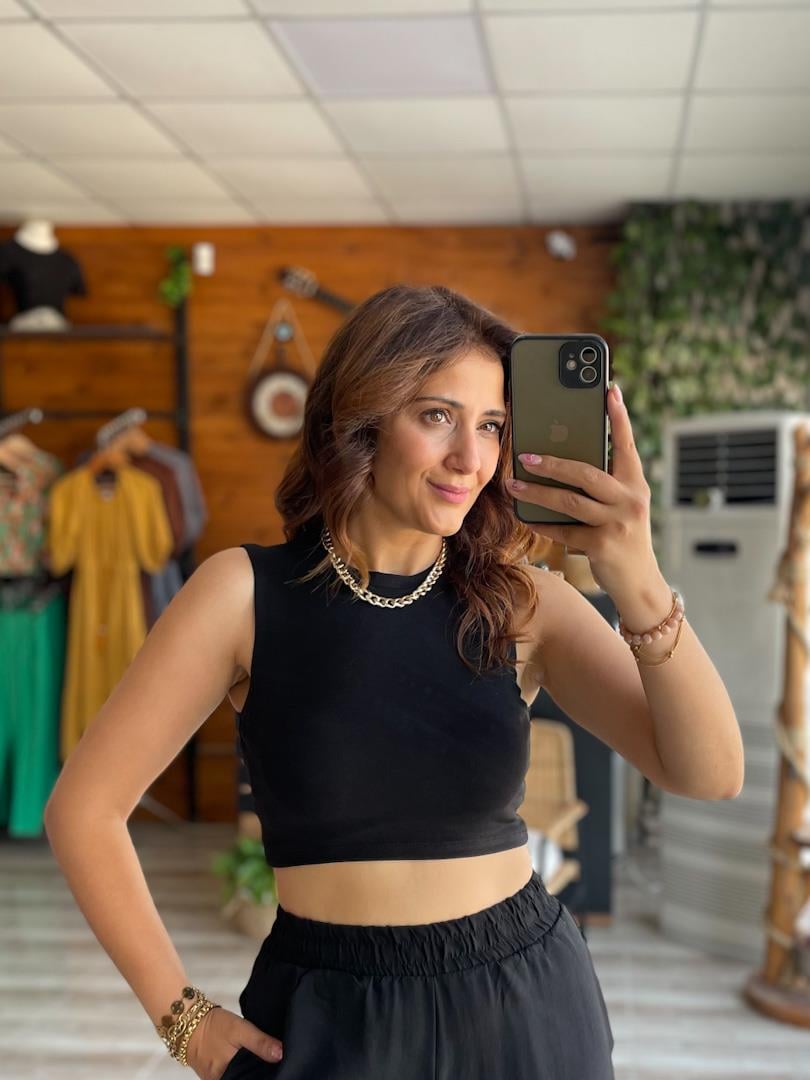 Dilvin Bisiklet Yaka Siyah Crop