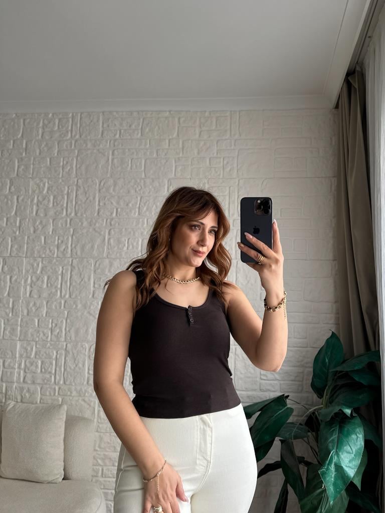 Dilvin Önü Düğmeli Askılı Crop Top Kahverengi