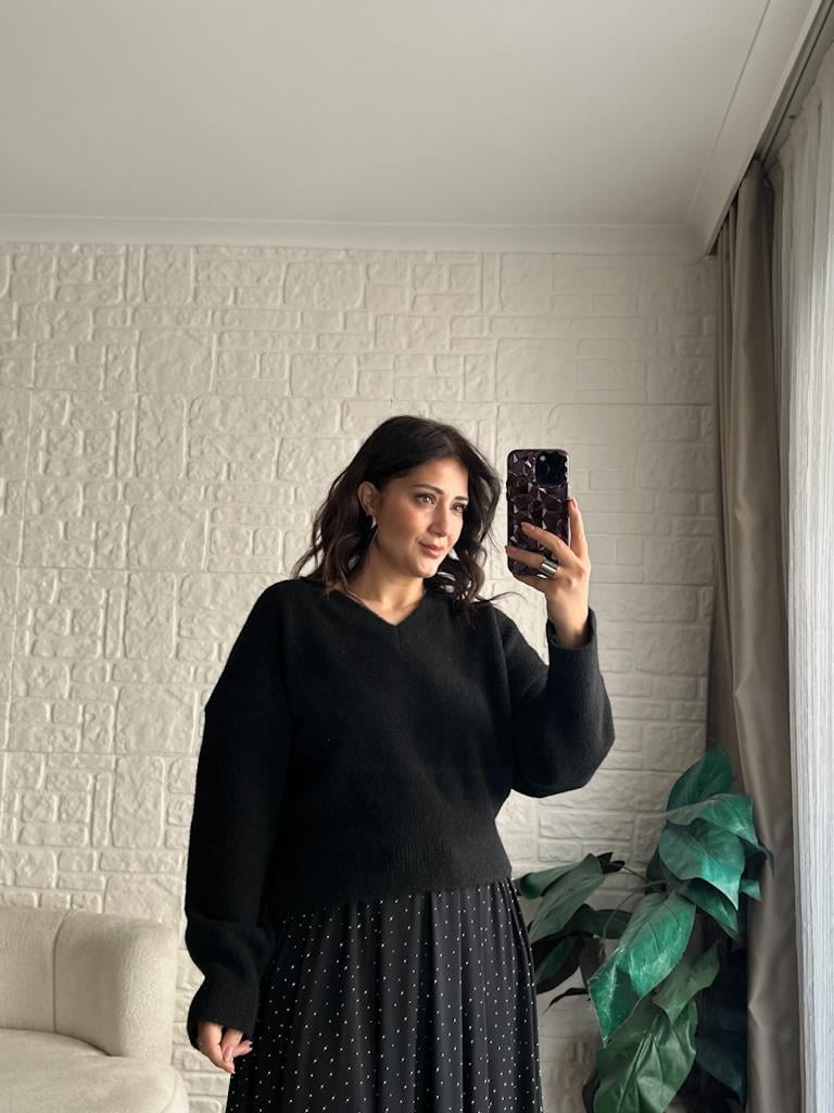 Dilvin V Yaka Yün Karışımlı Kazak Siyah