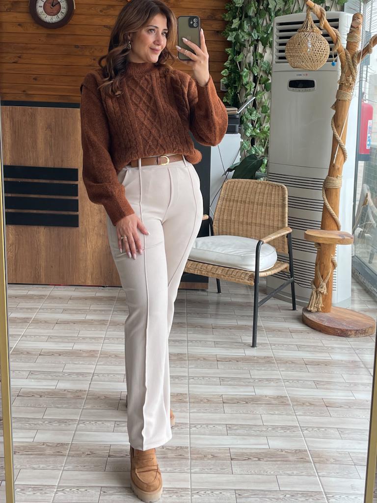 Full Riklalı Kemer Detaylı Pantolon Taş Renk