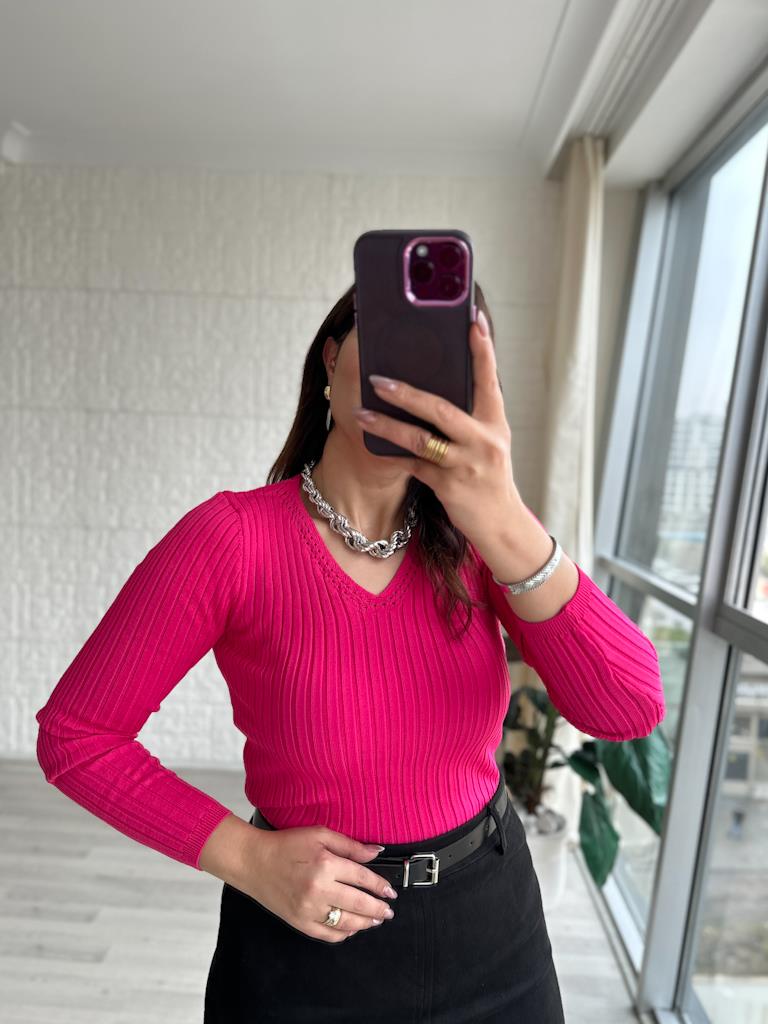 Fuşya V Ajur Yaka Detaylı Triko Bluz