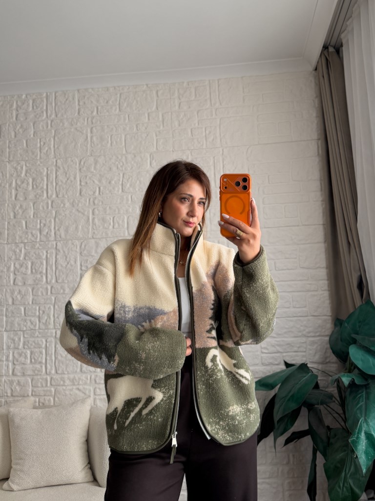 Haki Desen Ekru Geyik Model Fermuarlı Polar Ceket