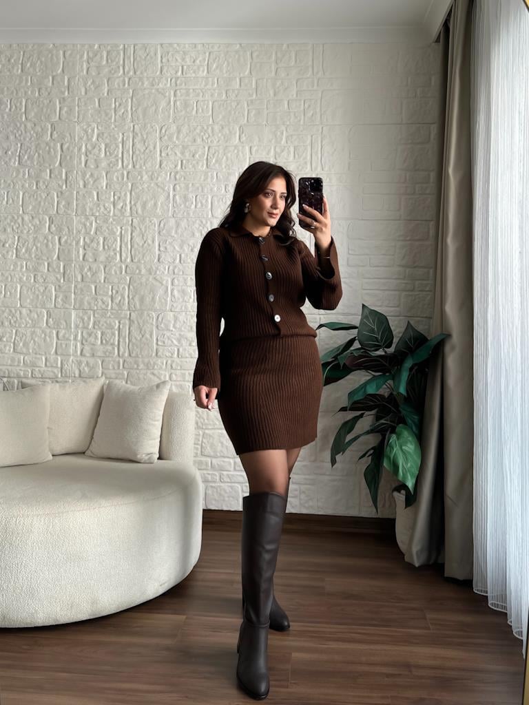 İspanyol Kol Hırkalı Mini Etekli Triko Takım Kahverengi