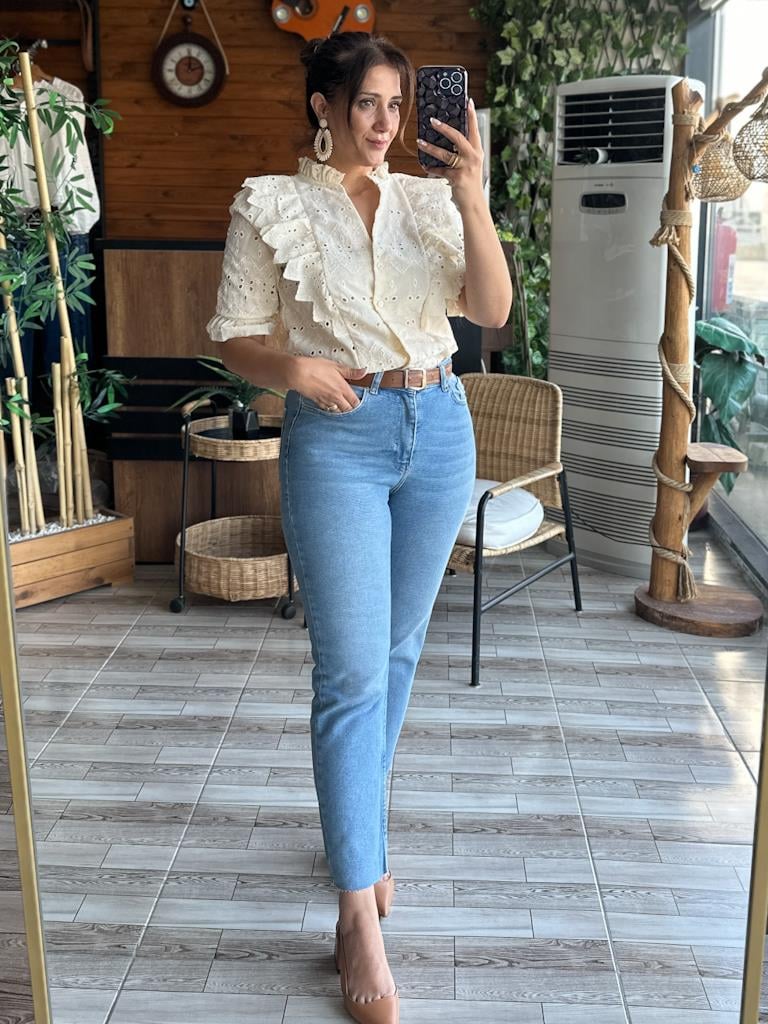 Kesik Paça Yüksek Bel Mom Fit Mavi Jean