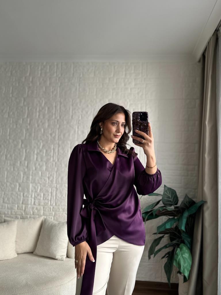 Mor Kruvaze Yaka Yandan Bağlamalı Saten Bluz