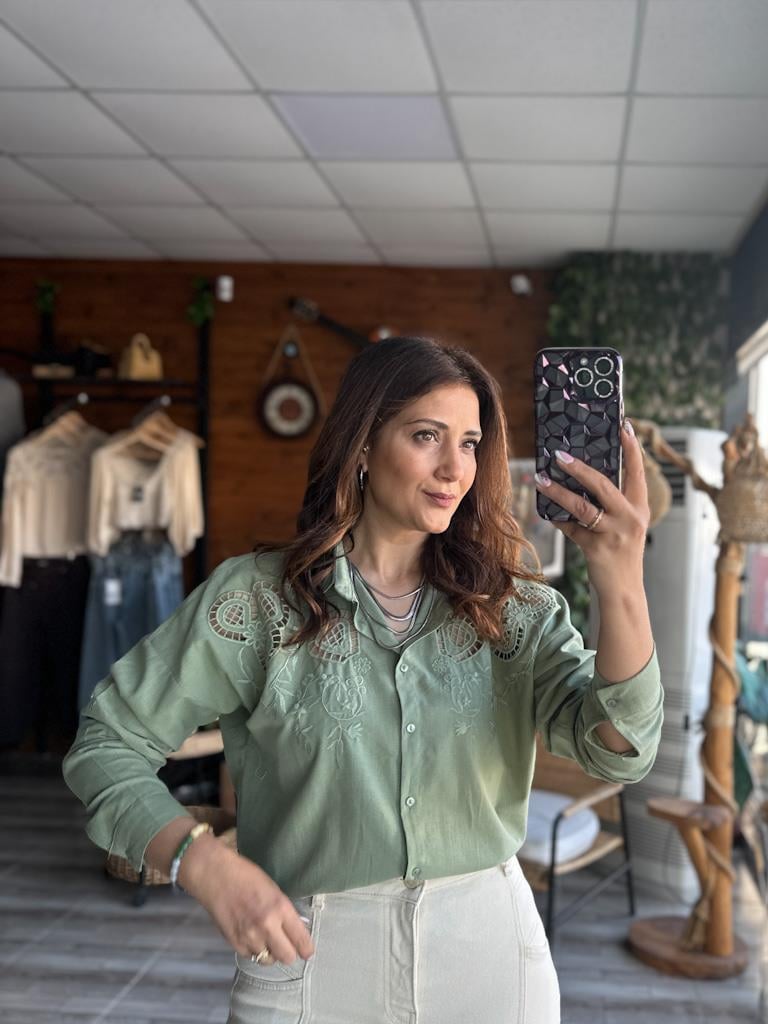 Nakış Detaylı Keten Gömlek Yeşil