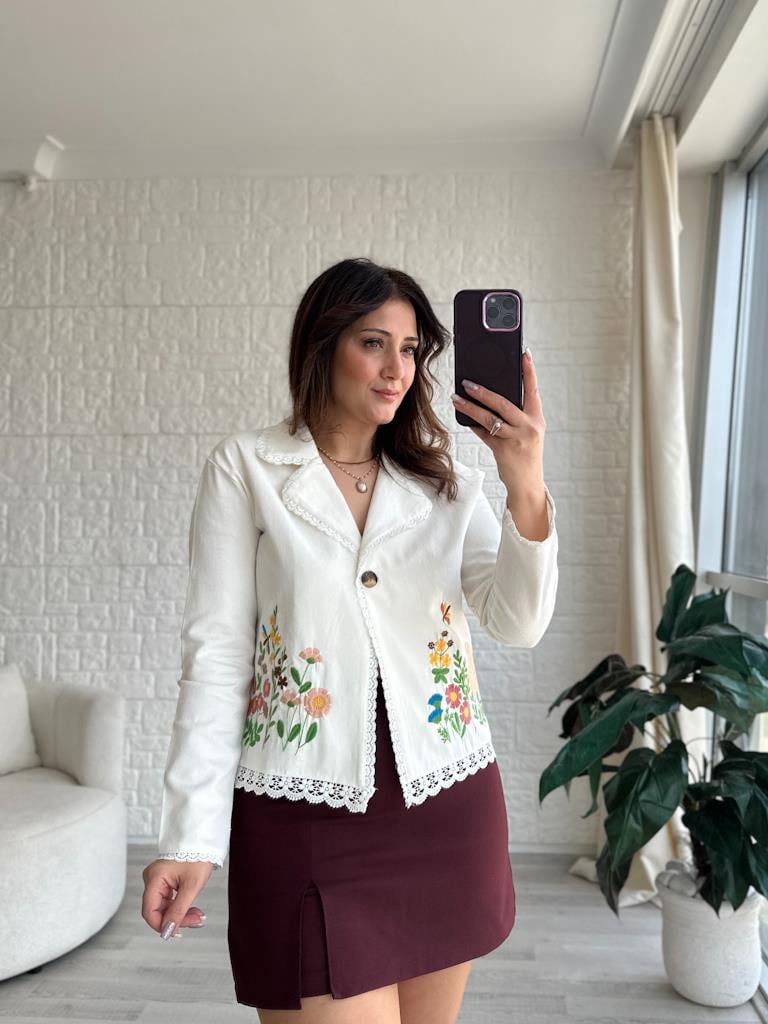 Nakış İşleme Güpür Detaylı İnce Gabardin Bohem Ceket