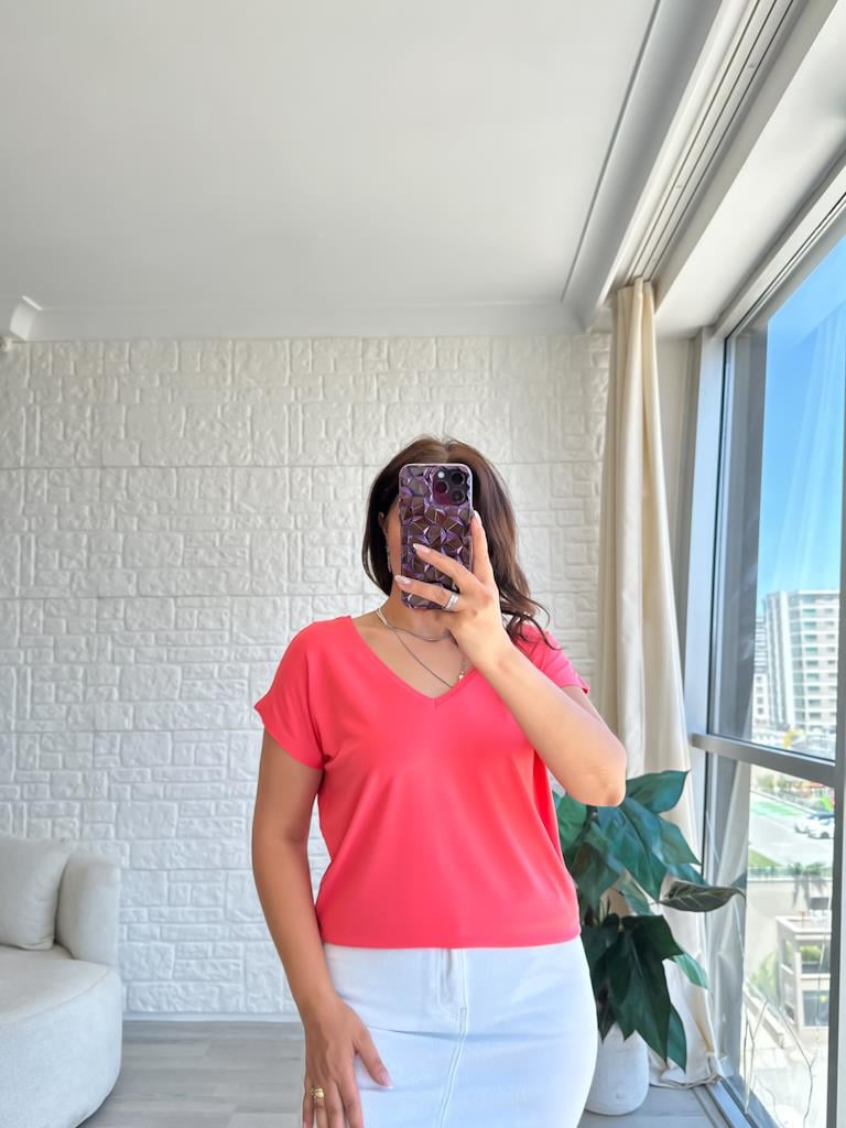 Nar Çiçeği Arka Ön V Yaka Modal Penye Tişört