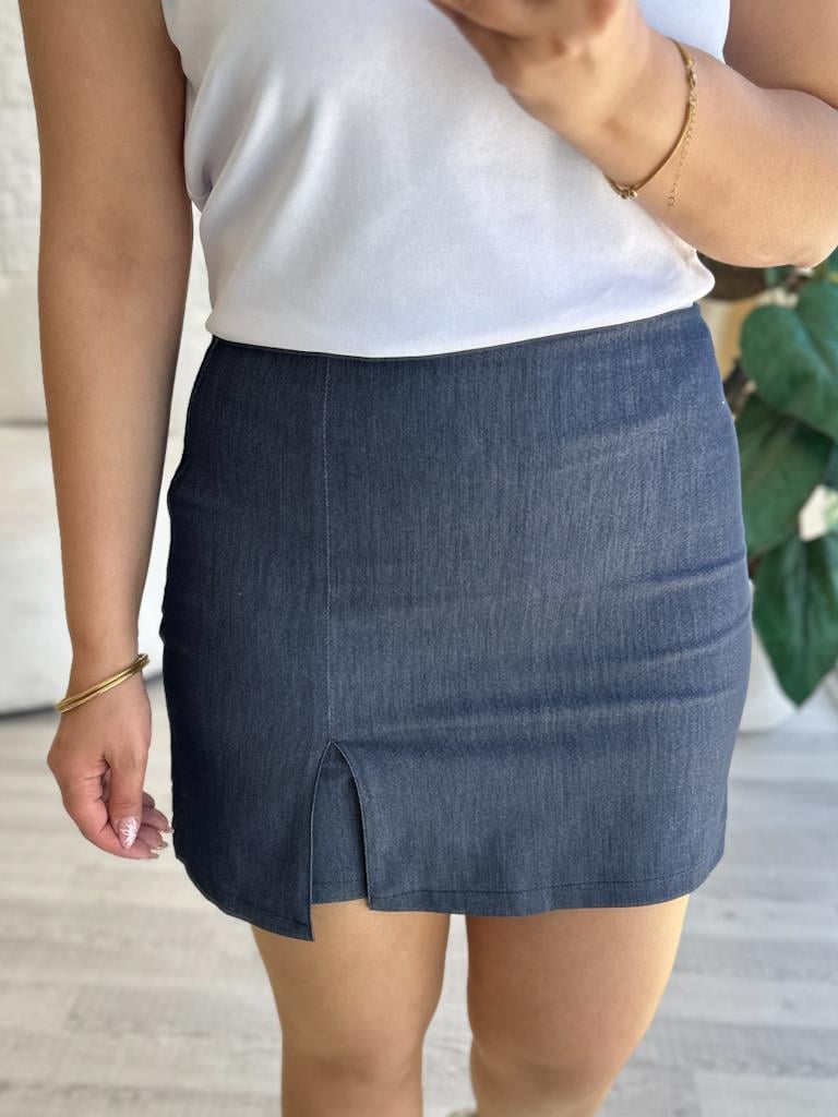 Orjinal Marka İnce Jean  Yırtmaç Detaylı İçi Şortlu Etek Lacivert