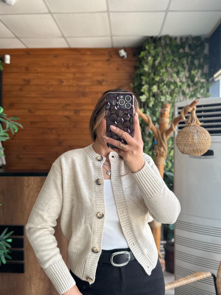 Orjinal Marka Sıfır Yaka Düğmeli Hırka Bej