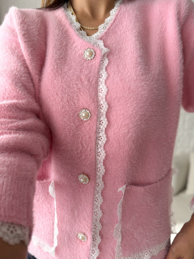 Pembe Dantel Detaylı İnci Düğmeli Yumoş Hırka