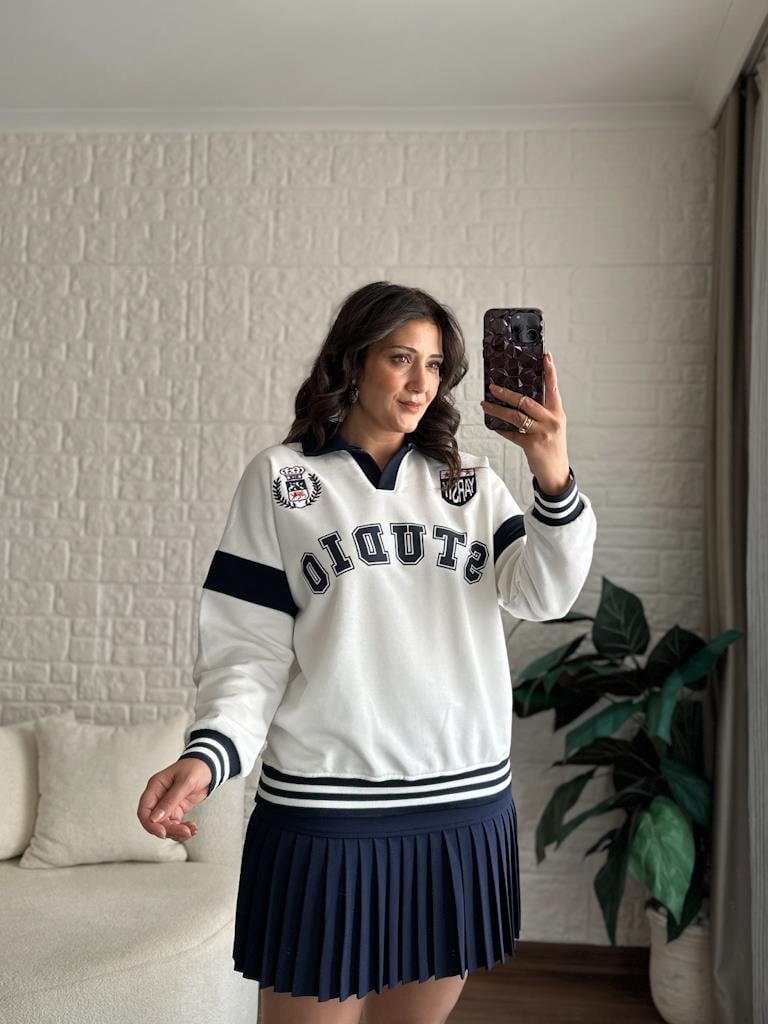 Polo Yaka Lacivert Studio Yazı Baskılı Sweatshirt Ekru