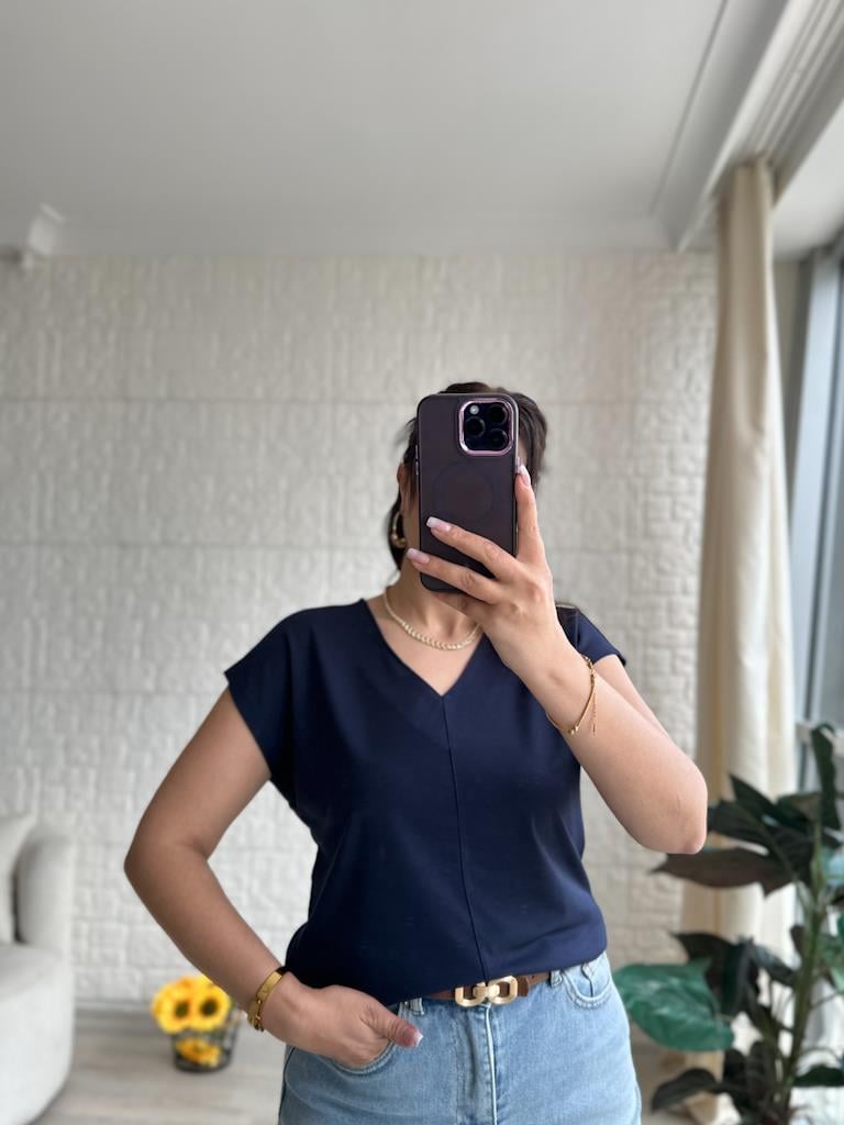 Premium Seri Relaxed Fit V Yaka Basic Tişört Lacivert