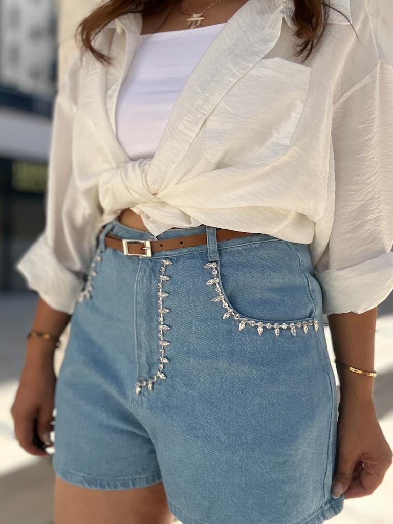 Quzu Taşlı Kemerli Jean Şort