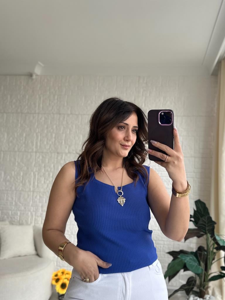 Saks Mavi V Yaka Detaylı Fitilli Full Likralı Bluz