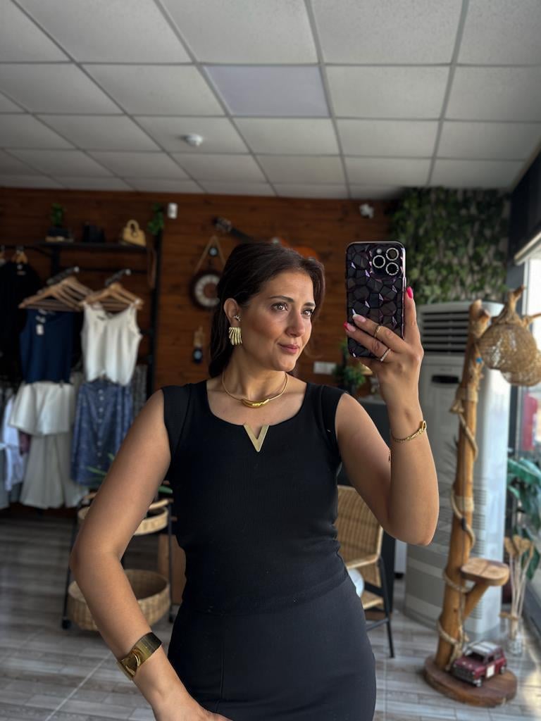 Siyah  Lüks Kalite V Aksesuar Detay Kaşkorse Bluz