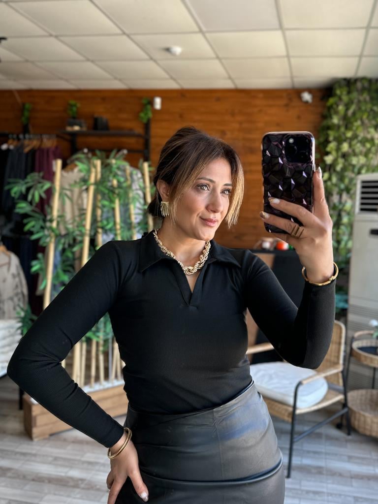 Siyah  Polo Yaka Kaşkorse Bluz