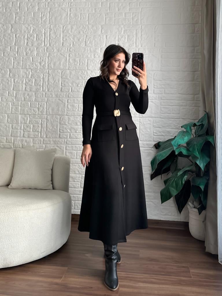 Siyah V Yaka Premium Modal Kumaş Düğmeli Elbise
