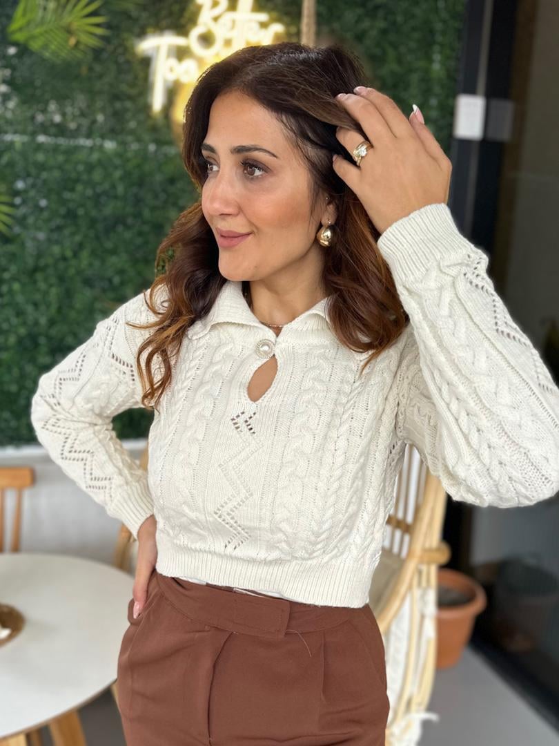 Vintage Model Yakası İnci Düğme Detay Crop Kazak