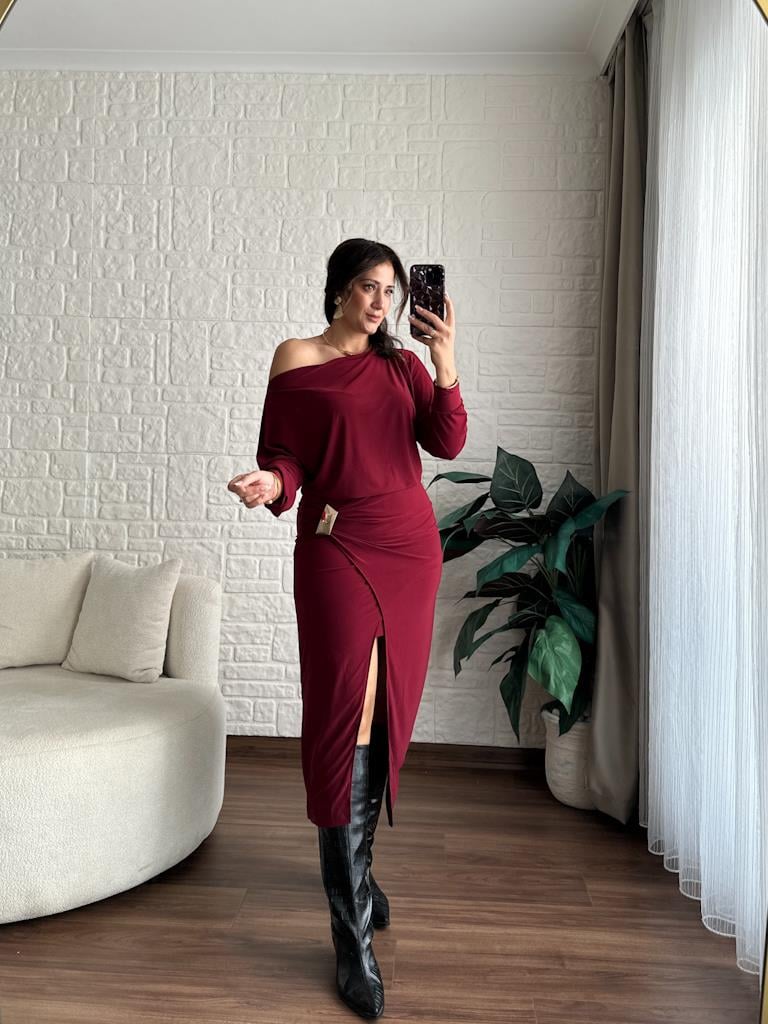 Yarasa Kol Etek Toka Detaylı Sandy Kumaş Elbise Bordo