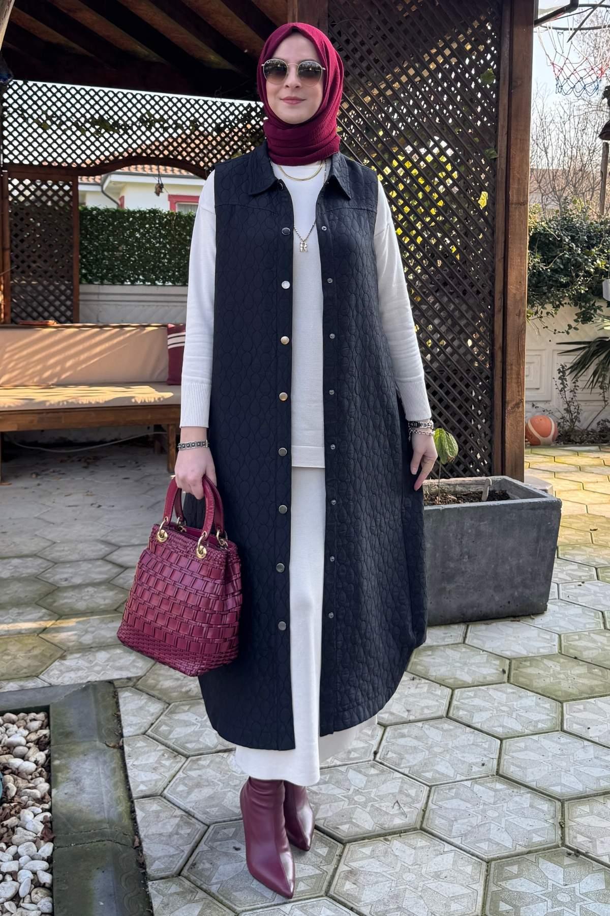 Elmas Kapitone Kap Siyah | Rabia Şamlı | Tesettür Giyim, Elbise ve Kadın Giyim Modası