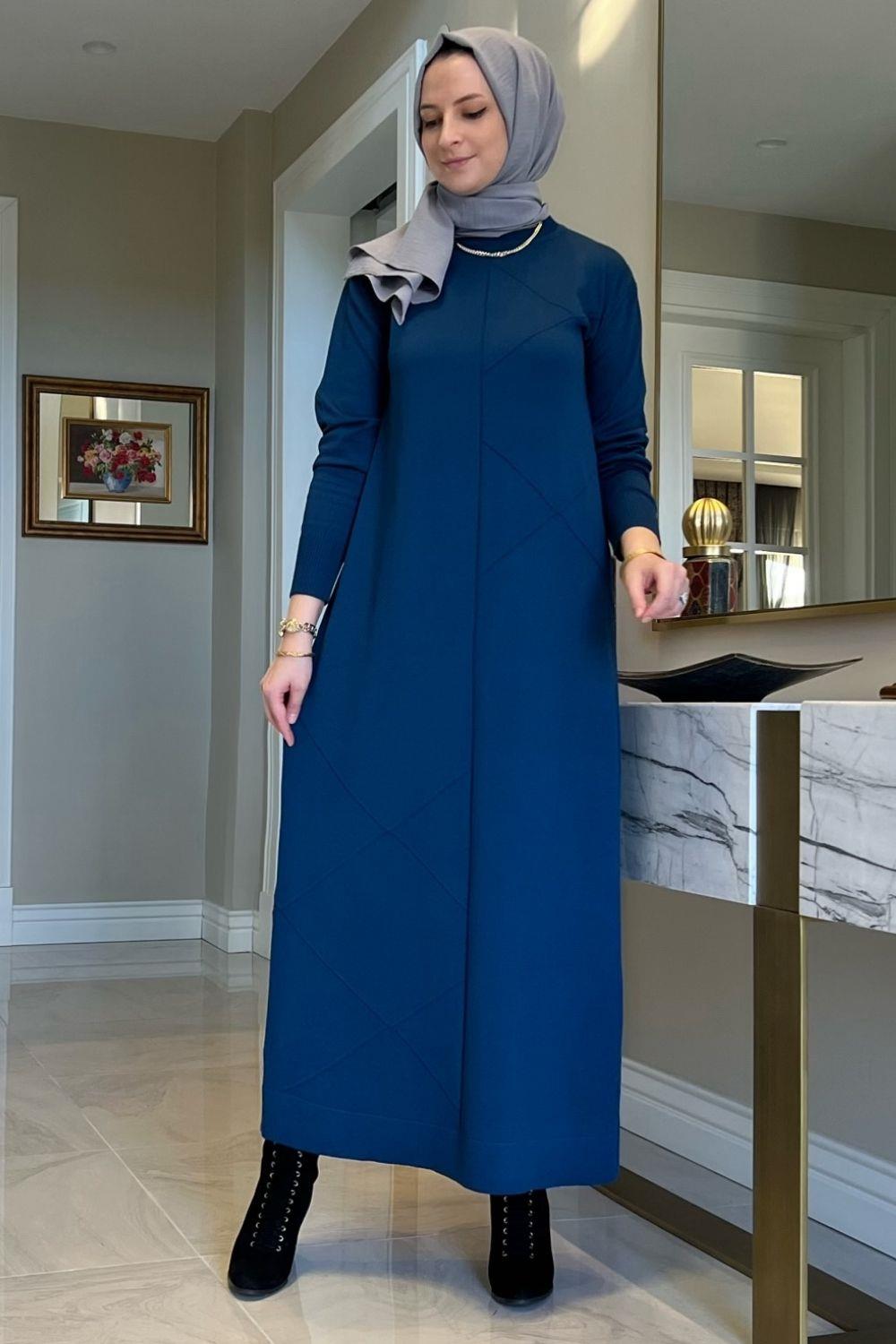 Armağan İndigo Triko Elbise - Rabia Şamlı | Tesettür Giyim, Elbise ve Kadın  Giyim Modası
